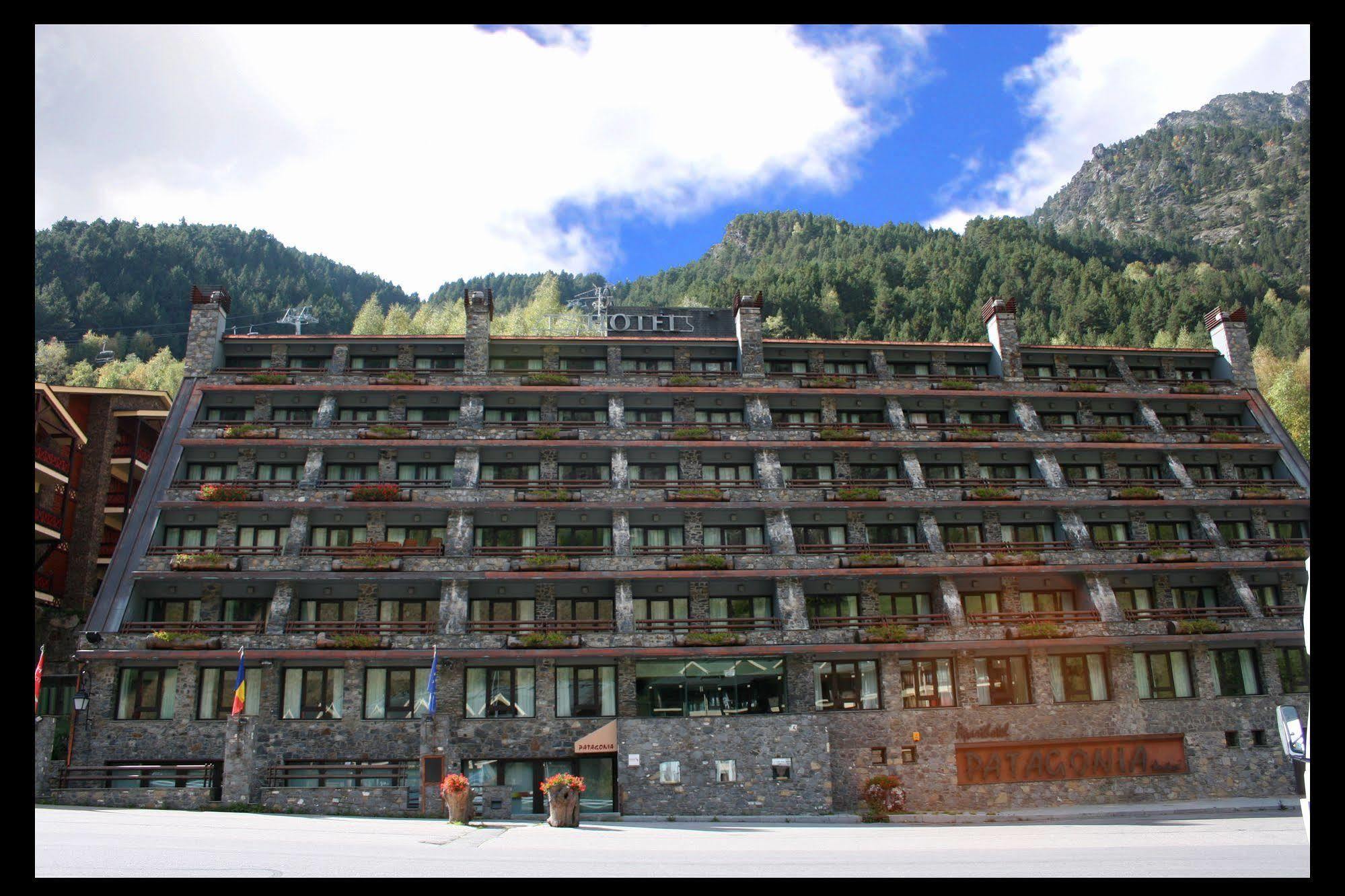 Yomo Patagonia Hotel Arinsal Exterior foto